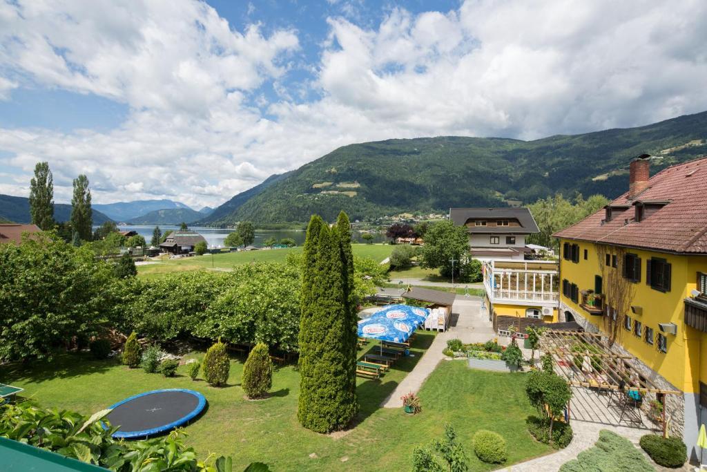 Gaestehaus Krappinger/Pizzeria Mamma Mia Ossiach Habitación foto